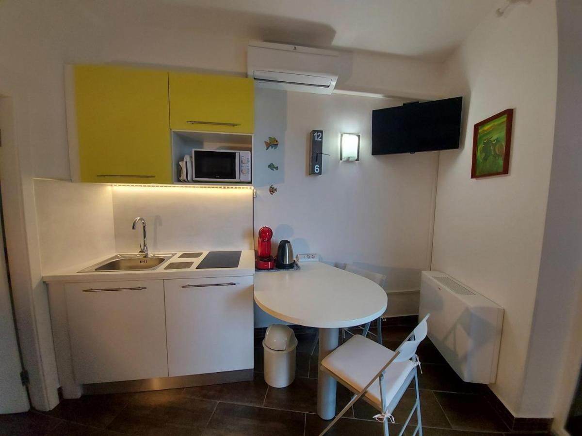 Apartma Viktorija ปอร์โตรอซ ภายนอก รูปภาพ