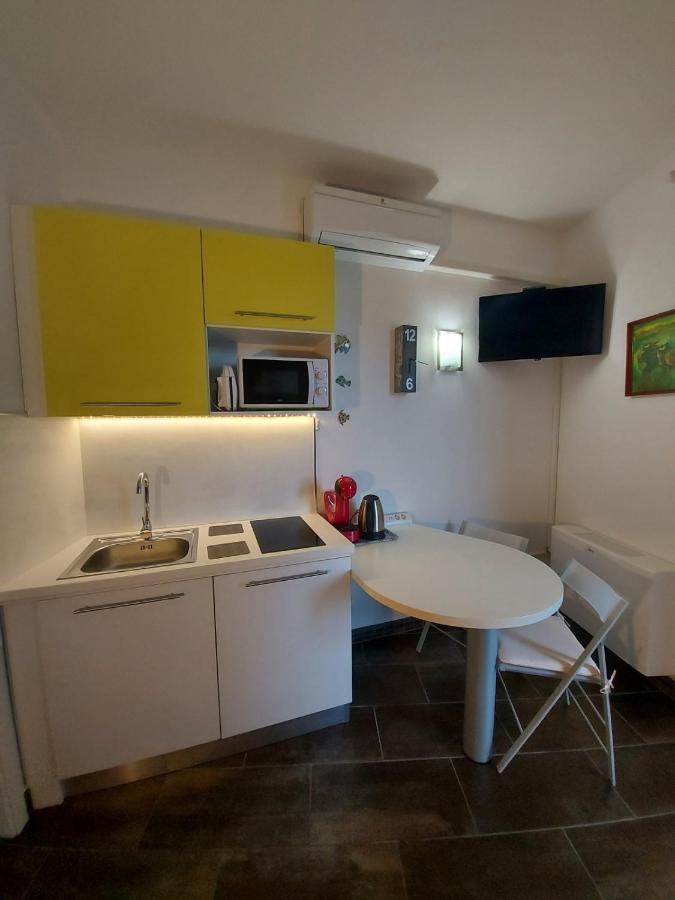 Apartma Viktorija ปอร์โตรอซ ภายนอก รูปภาพ